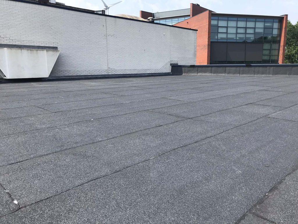 Plat dak project van B&M Dak-Totaal